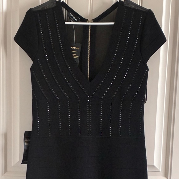 (NWT) bebe Mini Bandage Dress V-Neck - Picture 2 of 7